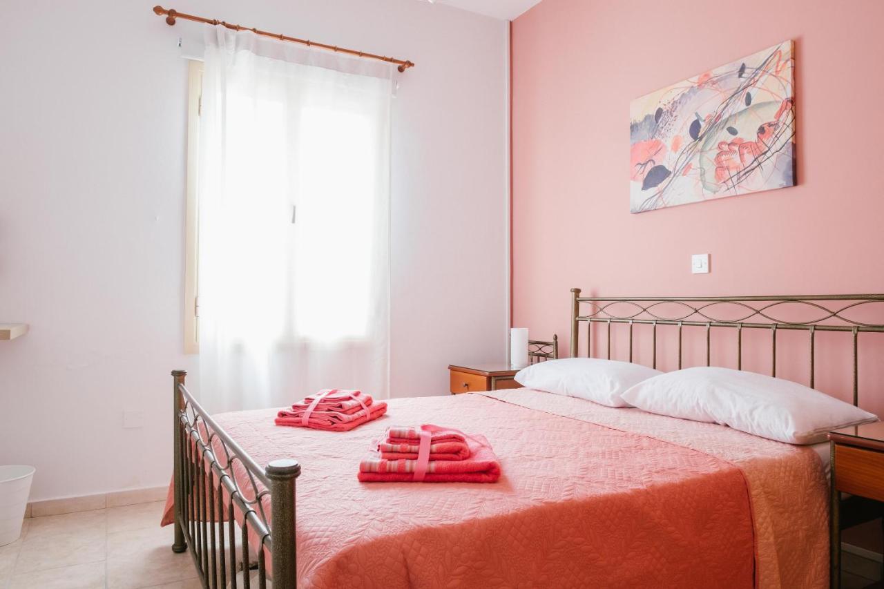 Aphrodite Gardens No.9 Luxury Apt Paphos Esterno foto