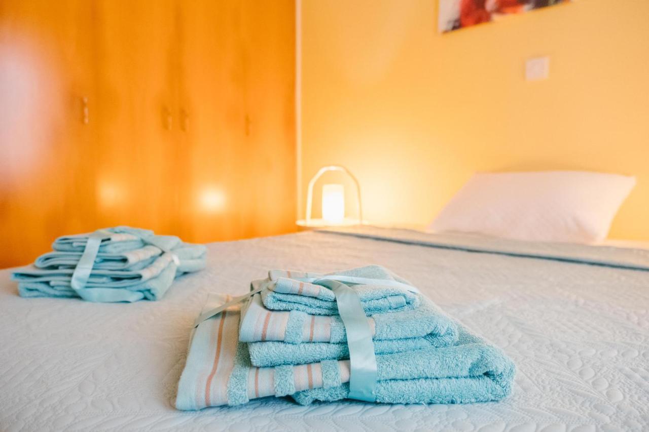 Aphrodite Gardens No.9 Luxury Apt Paphos Esterno foto